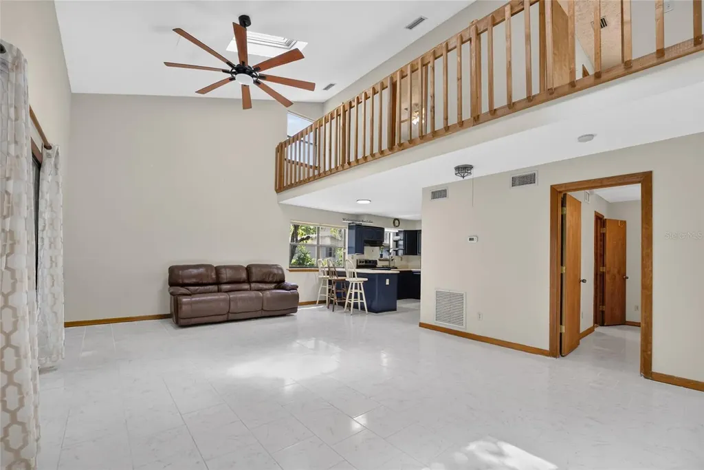 273 Neal Road Hawthorne FL 32640