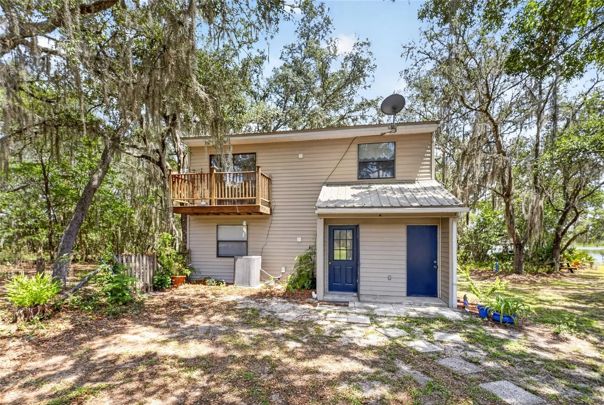 273 Neal Road Hawthorne FL 32640