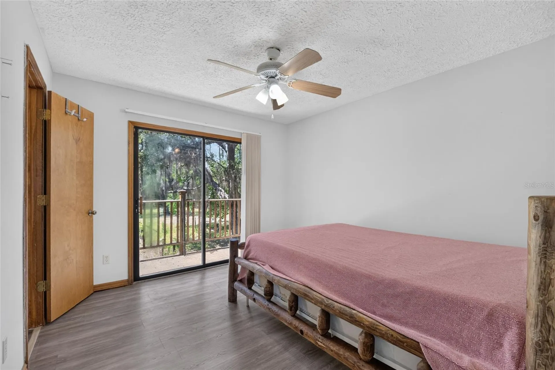 273 Neal Road Hawthorne FL 32640
