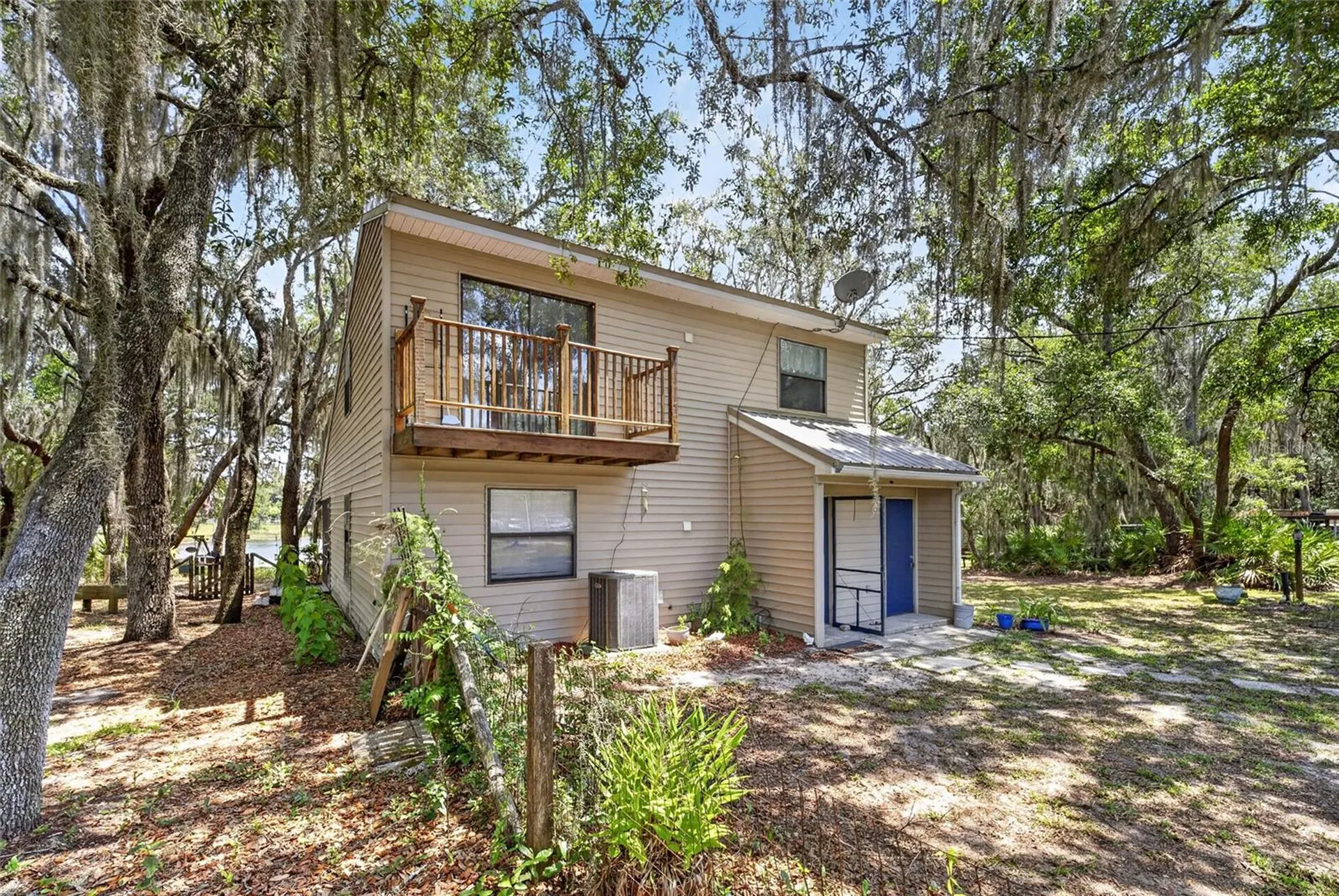 273 Neal Road Hawthorne FL 32640
