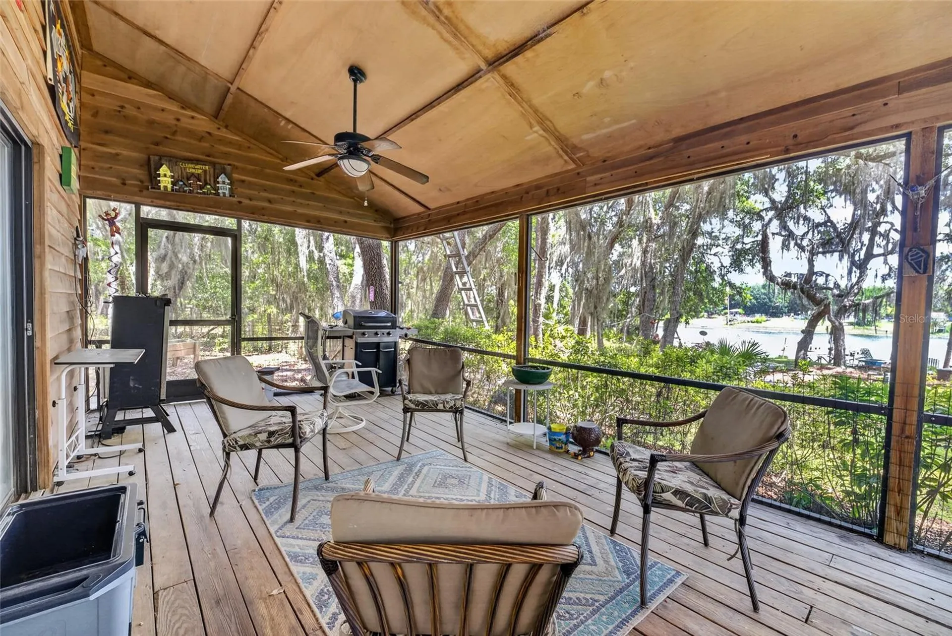 273 Neal Road Hawthorne FL 32640
