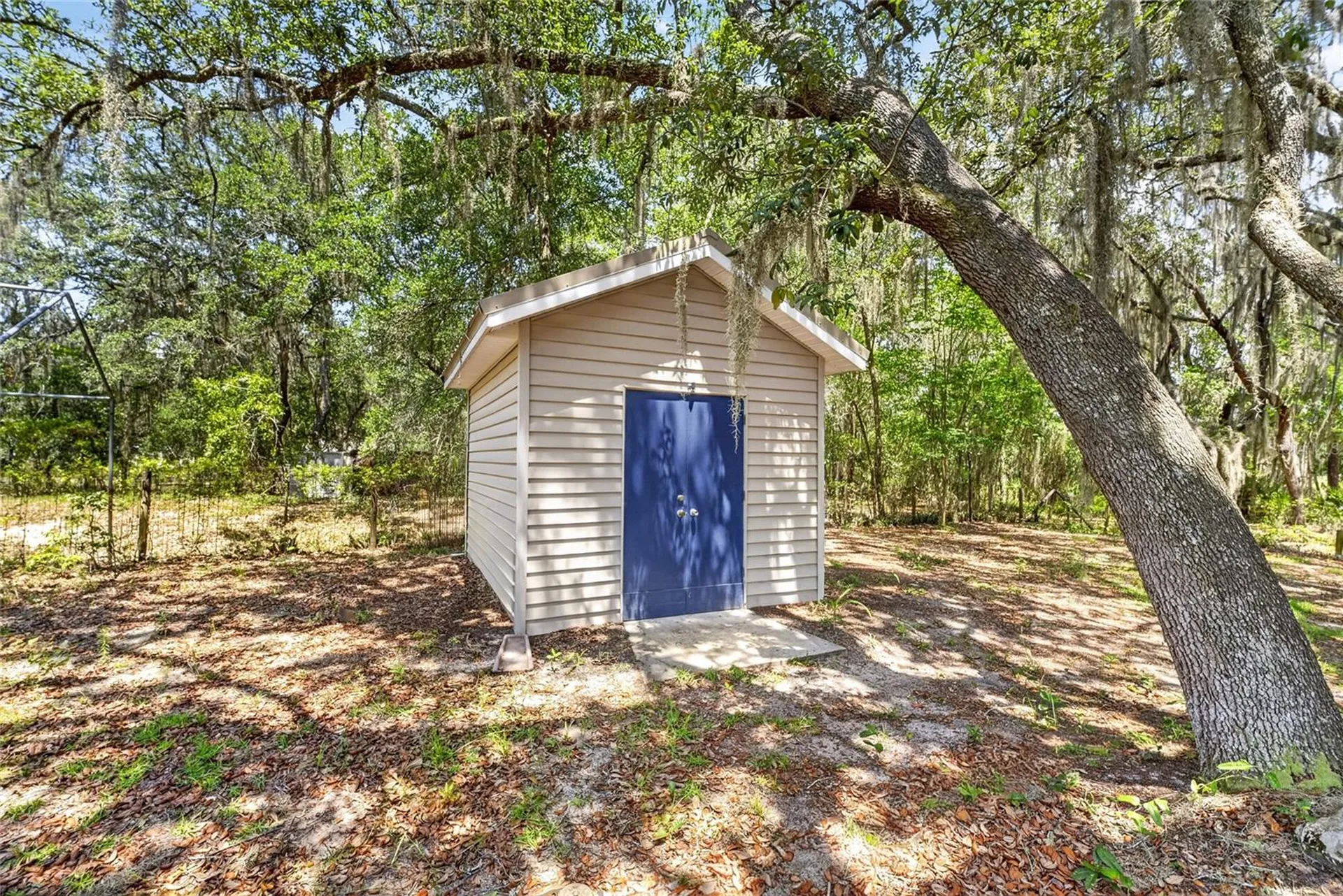 273 Neal Road Hawthorne FL 32640