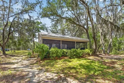 273 Neal Road Hawthorne FL 32640