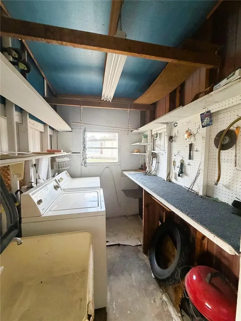 209 Jacaranda Drive Leesburg FL 34748