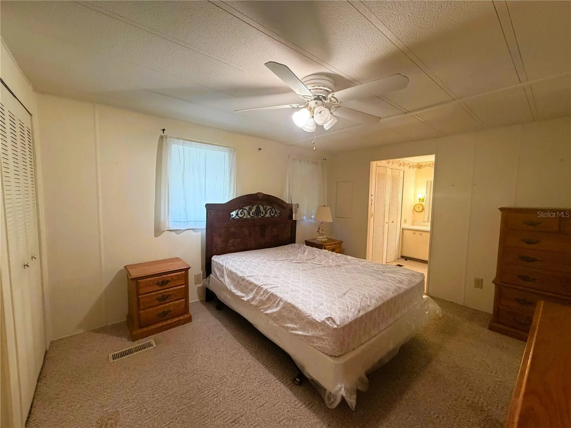 209 Jacaranda Drive Leesburg FL 34748
