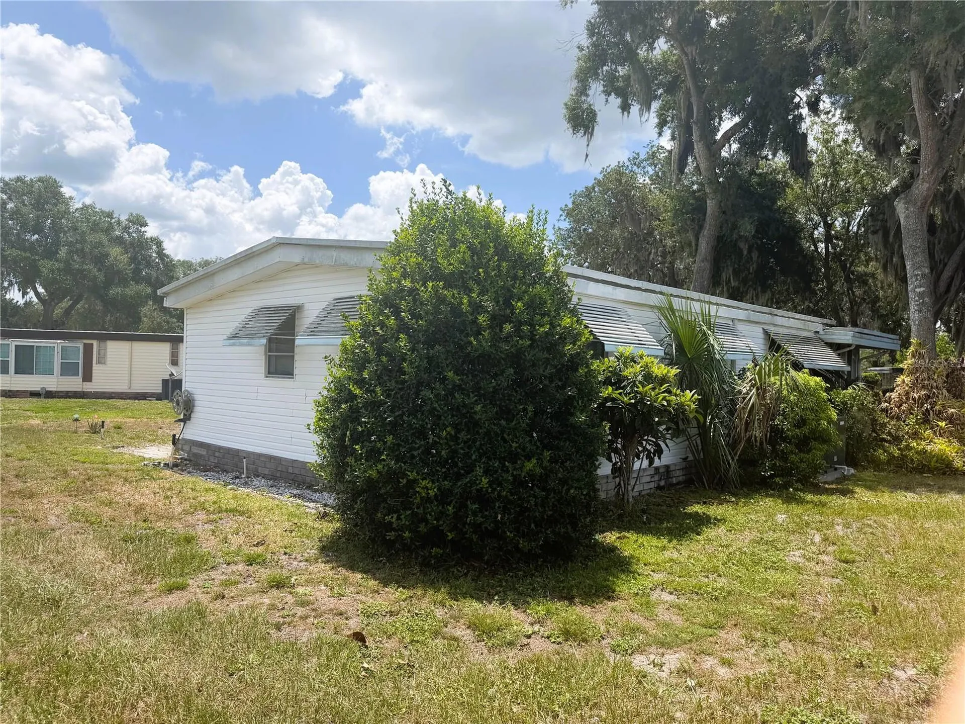 209 Jacaranda Drive Leesburg FL 34748