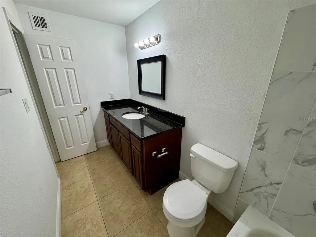 5533 Chrishire Way Orlando FL 32822