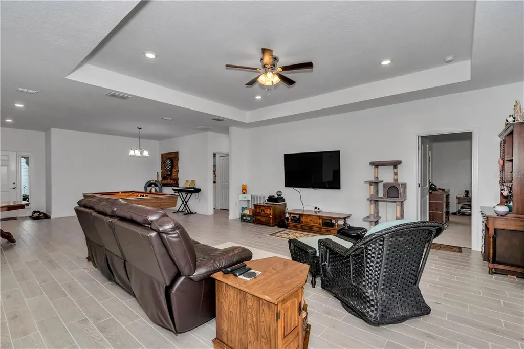 19720 SW 79th Place Dunnellon FL 34432