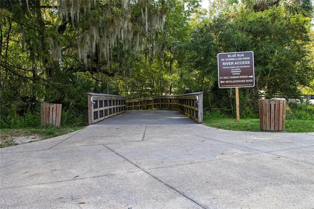 19720 SW 79th Place Dunnellon FL 34432
