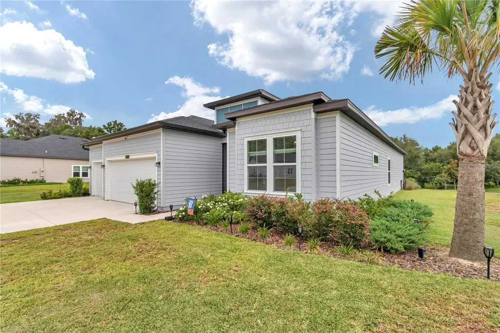 19720 SW 79th Place Dunnellon FL 34432