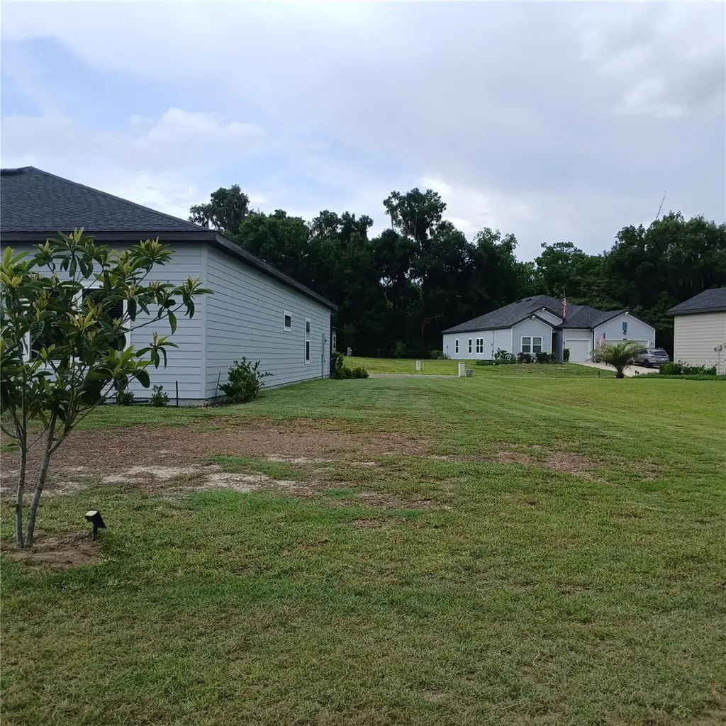 19720 SW 79th Place Dunnellon FL 34432