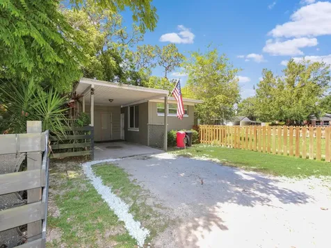 2541 S Palmetto Avenue Sanford FL 32773
