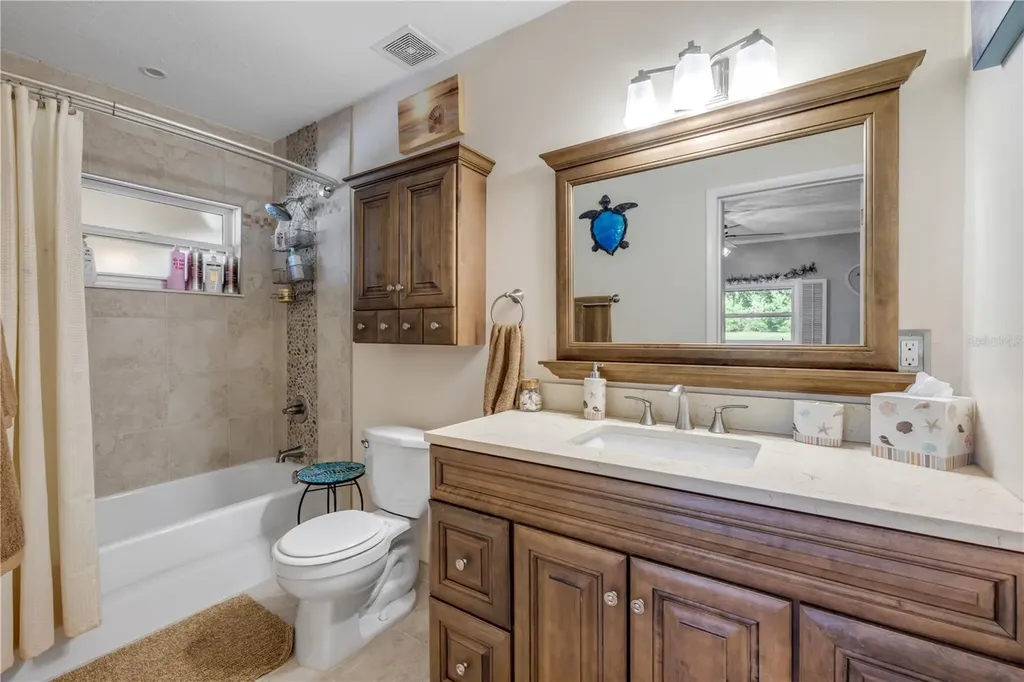 800 Hidden Oaks Lane Oak Hill FL 32759