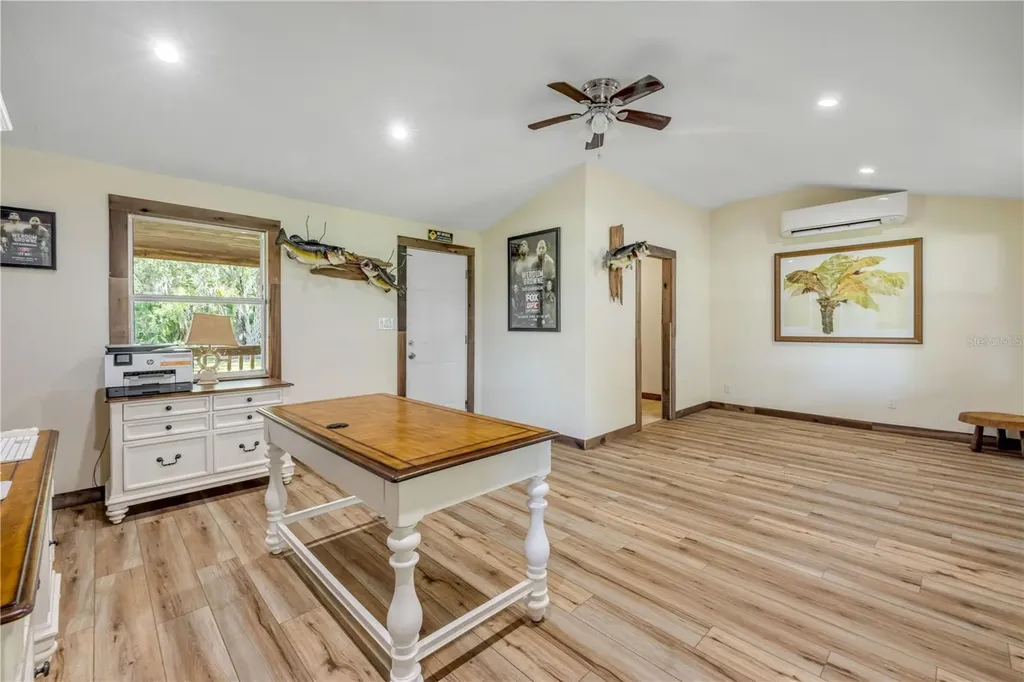 800 Hidden Oaks Lane Oak Hill FL 32759