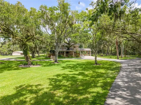 800 Hidden Oaks Lane Oak Hill FL 32759