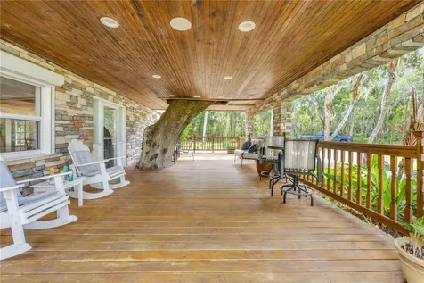 800 Hidden Oaks Lane Oak Hill FL 32759