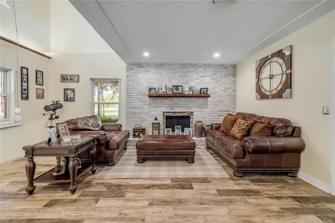 800 Hidden Oaks Lane Oak Hill FL 32759