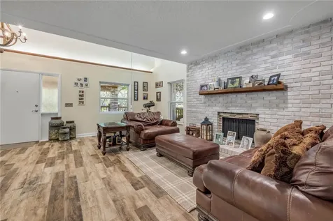 800 Hidden Oaks Lane Oak Hill FL 32759