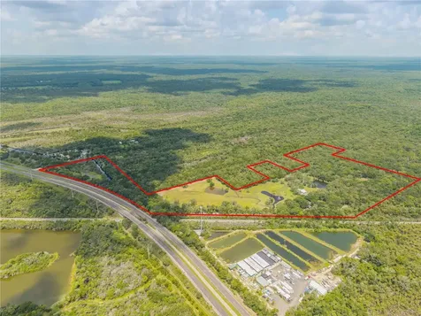 800 Hidden Oaks Lane Oak Hill FL 32759