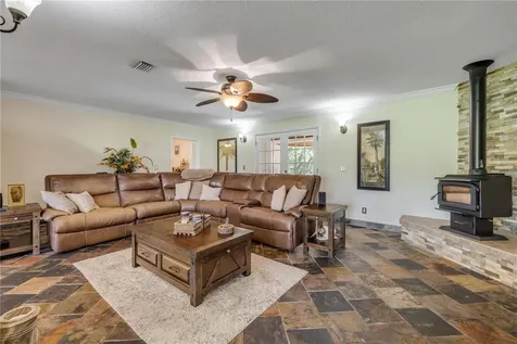 800 Hidden Oaks Lane Oak Hill FL 32759