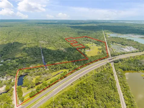800 Hidden Oaks Lane Oak Hill FL 32759