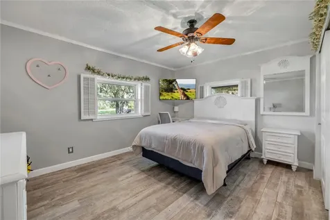 800 Hidden Oaks Lane Oak Hill FL 32759