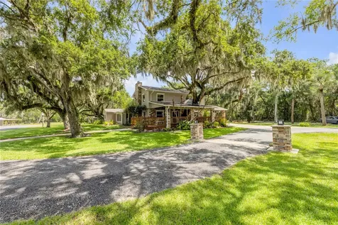 800 Hidden Oaks Lane Oak Hill FL 32759