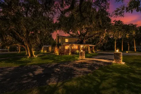 800 Hidden Oaks Lane Oak Hill FL 32759
