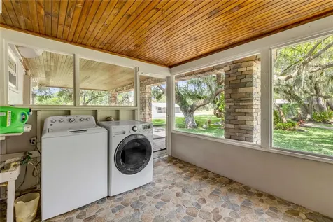 800 Hidden Oaks Lane Oak Hill FL 32759