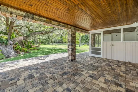800 Hidden Oaks Lane Oak Hill FL 32759