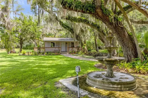 800 Hidden Oaks Lane Oak Hill FL 32759
