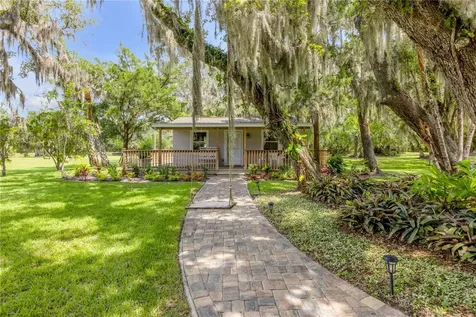 800 Hidden Oaks Lane Oak Hill FL 32759