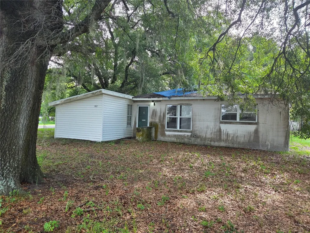 1802 N Alexander Street Plant City FL 33563