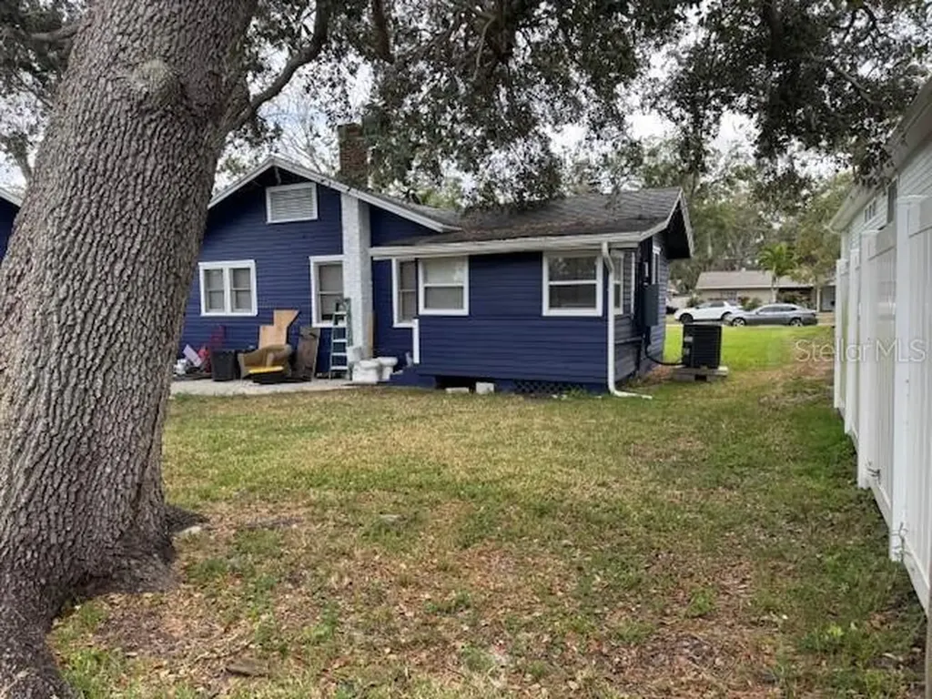 1815 2nd Avenue E Bradenton FL 34208