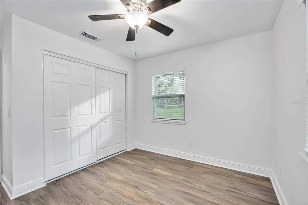 5433 579 Highway Seffner FL 33584