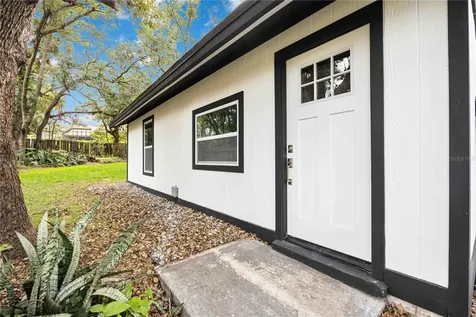 5433 579 Highway Seffner FL 33584