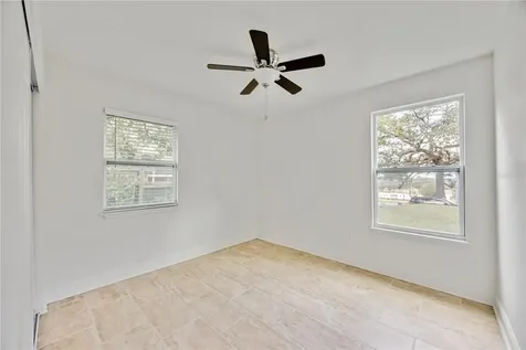 5433 579 Highway Seffner FL 33584