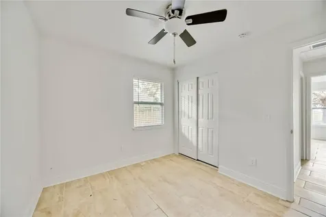 5433 579 Highway Seffner FL 33584
