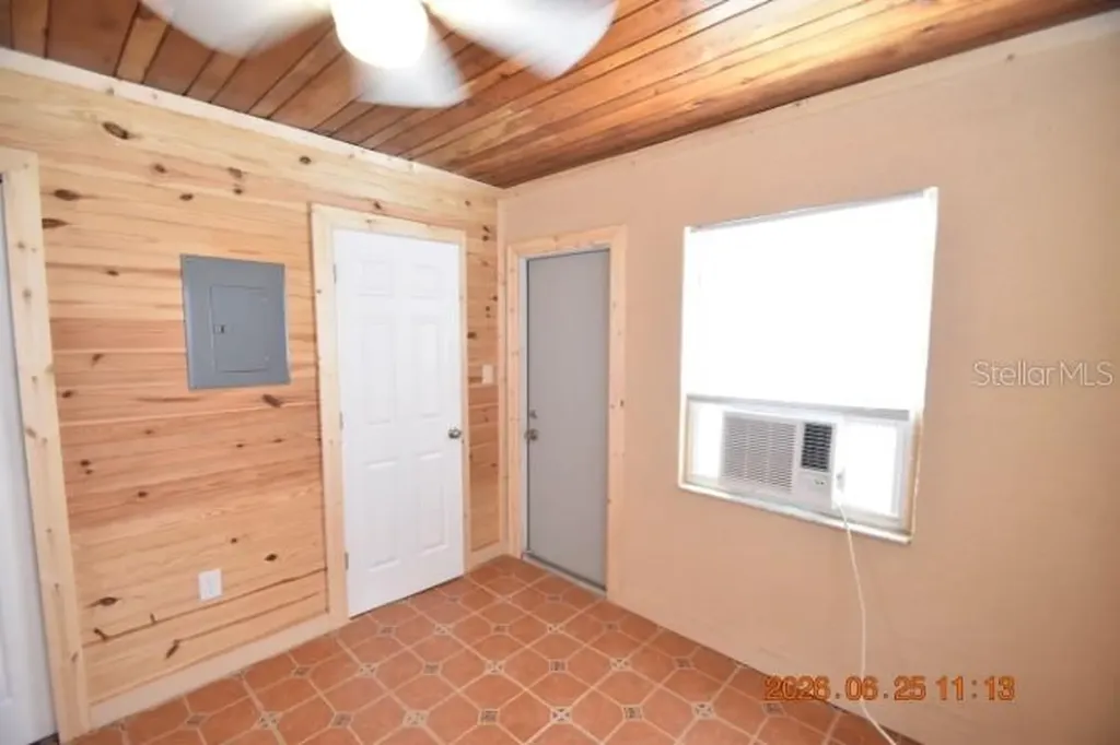 146 Coral Avenue St Petersburg FL 33708