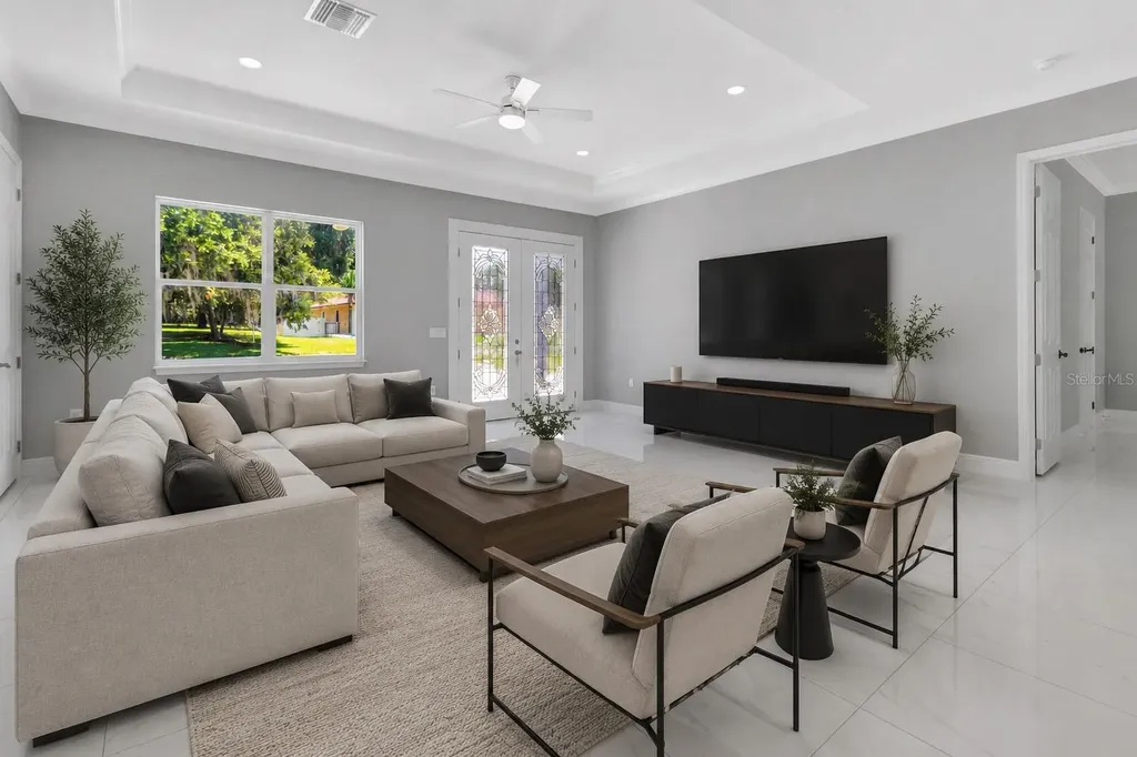 319 Water Shore Drive Leesburg FL 34748