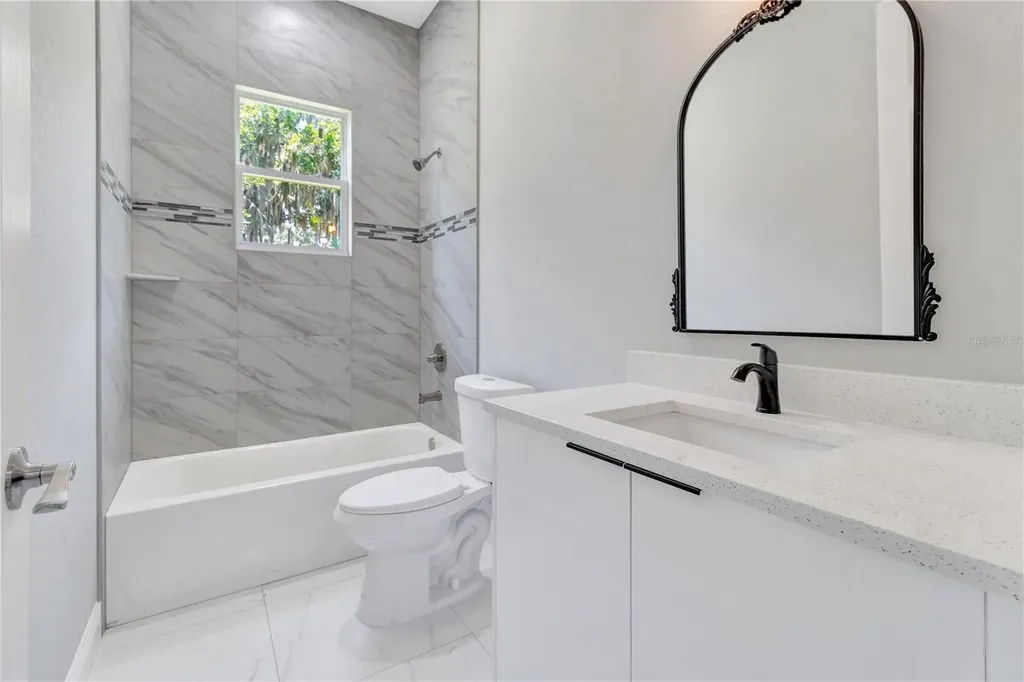 319 Water Shore Drive Leesburg FL 34748