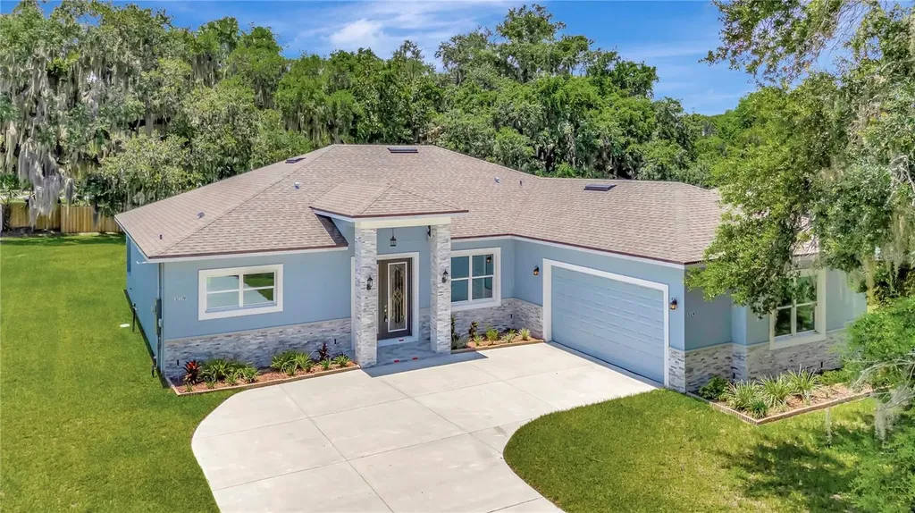 319 Water Shore Drive Leesburg FL 34748