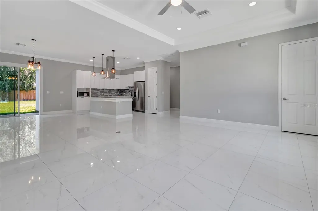 319 Water Shore Drive Leesburg FL 34748