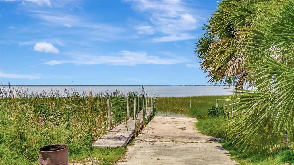 319 Water Shore Drive Leesburg FL 34748