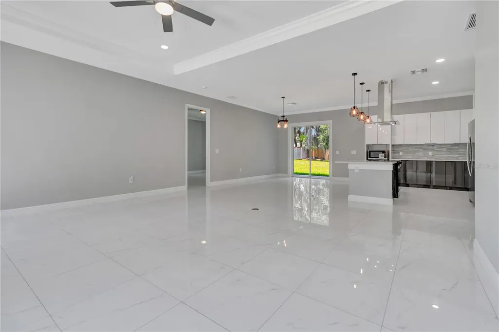 319 Water Shore Drive Leesburg FL 34748