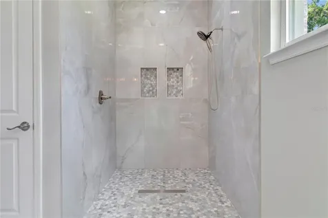 319 Water Shore Drive Leesburg FL 34748