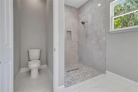 319 Water Shore Drive Leesburg FL 34748