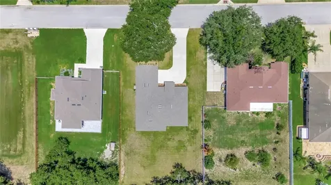 319 Water Shore Drive Leesburg FL 34748