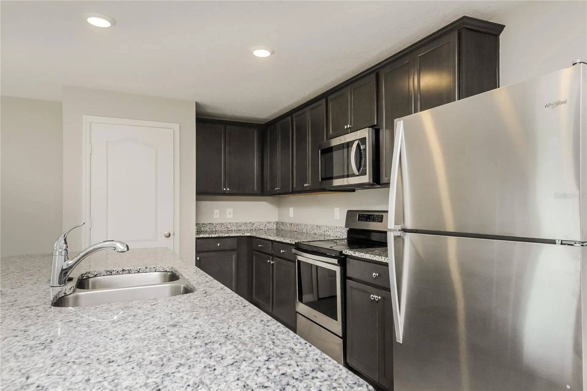 204 Fig Court Kissimmee FL 34759