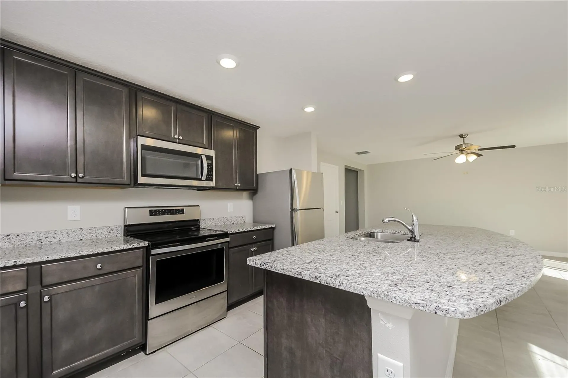 204 Fig Court Kissimmee FL 34759